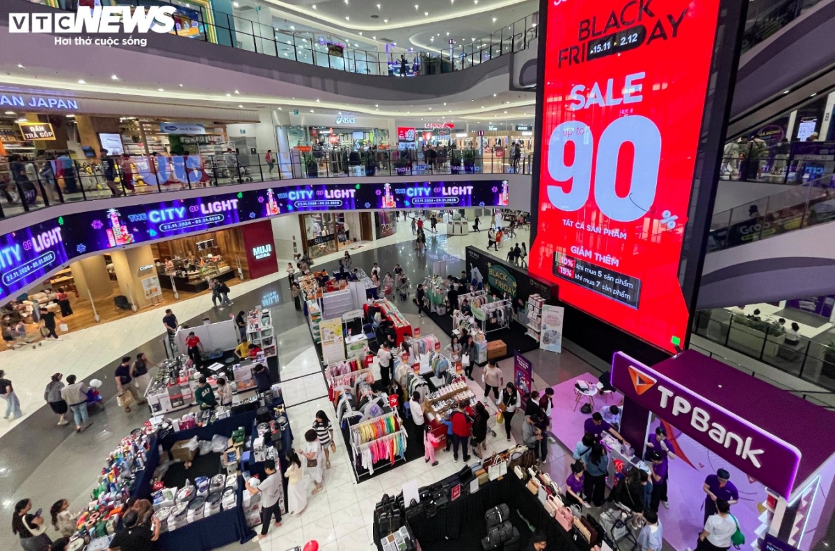 Shopping malls across the capital also prepare items for the year-end shopping season.
