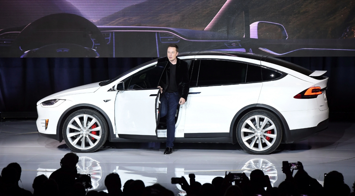 Ông Elon Musk ở một sự kiện ra mắt xe điện Tesla. Ảnh: X