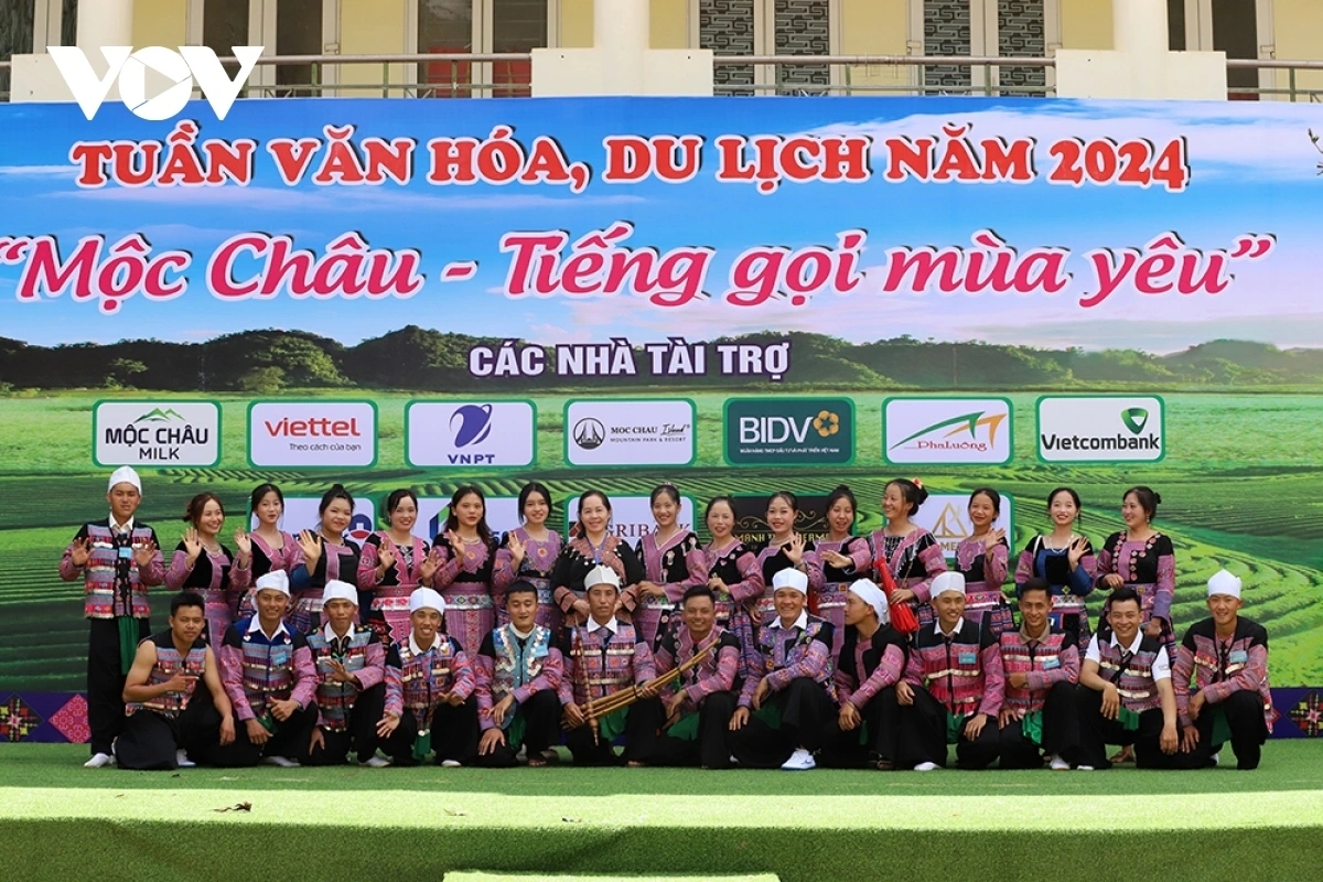 Văn hóa độc đáo các dân tộc Mộc Châu là điểm nhấn "níu" chân du khách.
