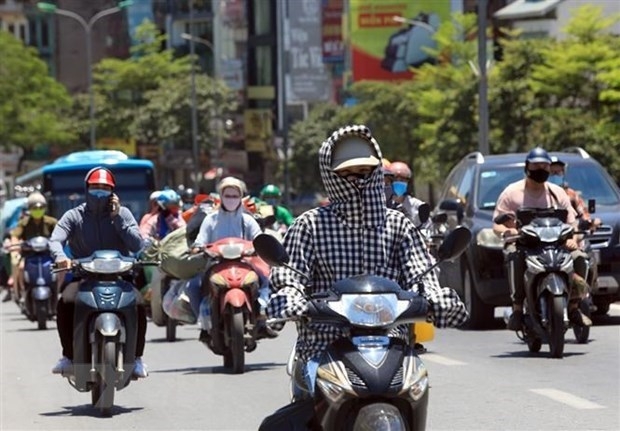 Bắc Bộ và Bắc Trung Bộ nắng nóng, sáng sớm trời rét
