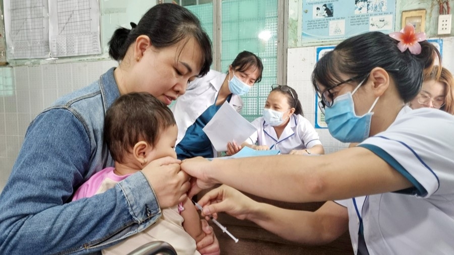 Tiêm vaccine sởi tại Đồng Nai (Ảnh: CDC Đồng Nai)