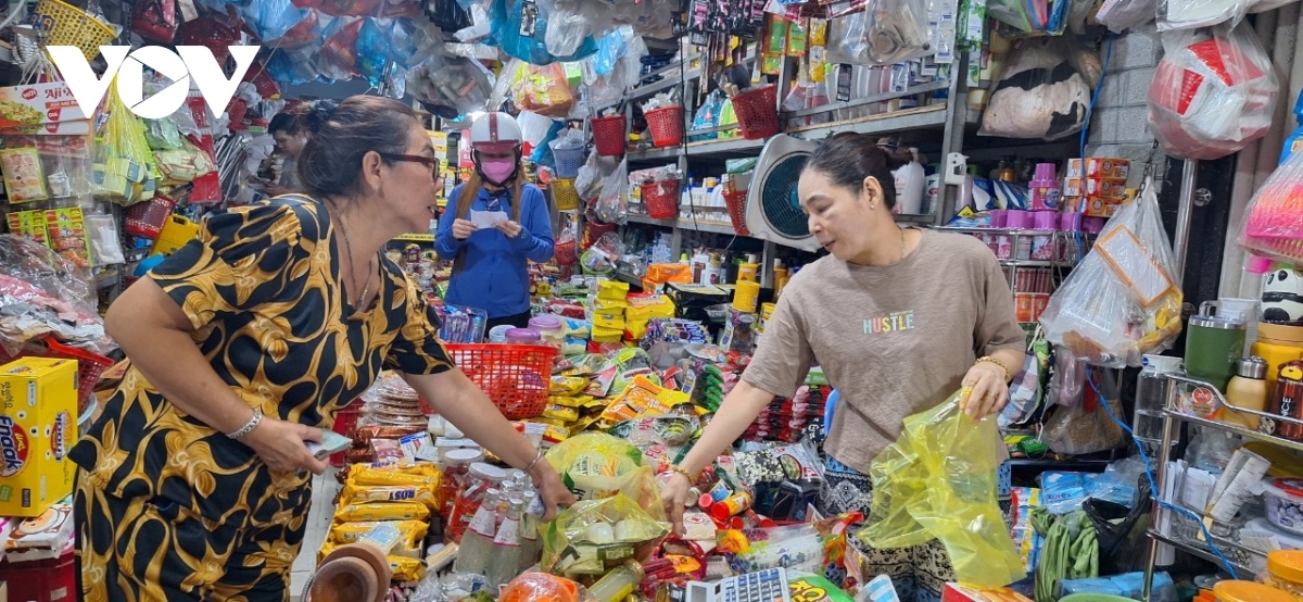 Tại các quốc gia phát triển, người tiêu dùng ngày càng đòi hỏi cao về các tiêu chuẩn xanh trong cả vòng đời của sản phẩm, từ quá trình sản xuất đến lưu thông phân phối đều phải xanh, sạch. (Ảnh minh họa)