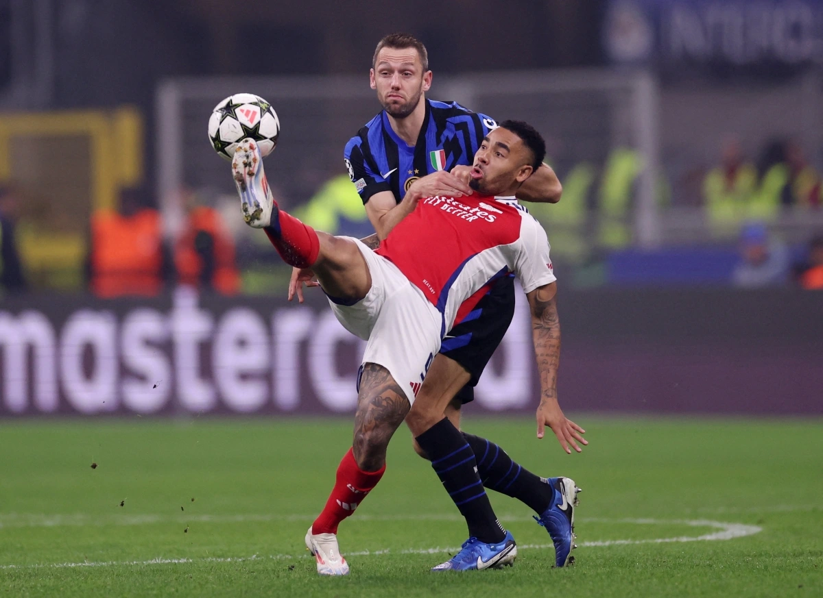 Arsenal vẫn đang gặp rất nhiều khó khăn. (Ảnh: Reuters). 