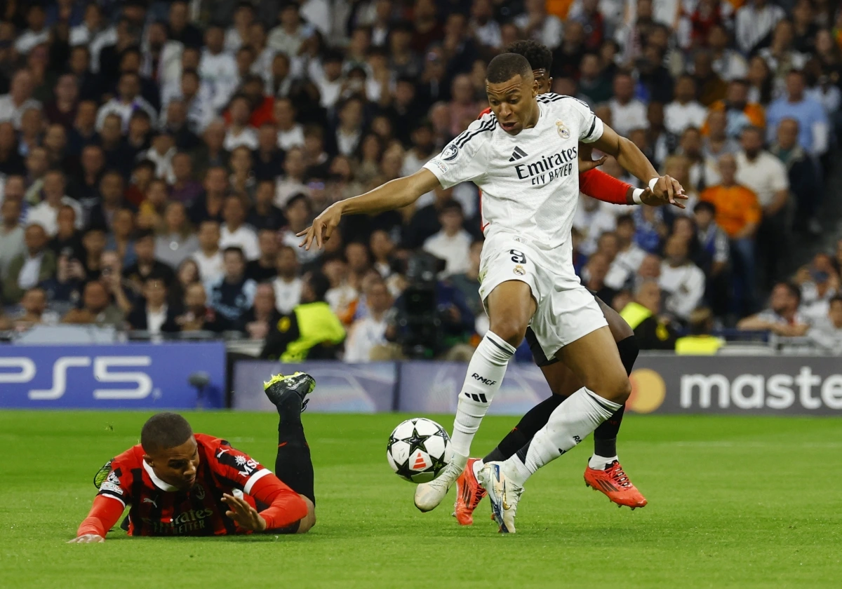 Real Madrid đang kiểm soát trận đấu tốt hơn (Ảnh: Reuters).