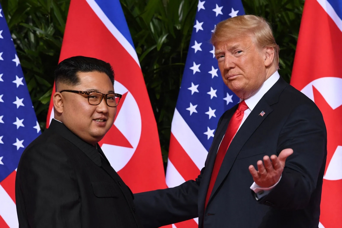 Ông Trump gặp nhà lãnh đạo Triều Tiên Kim Jong-un tại Singapore, ngày 12/6/2018. Ảnh: Getty