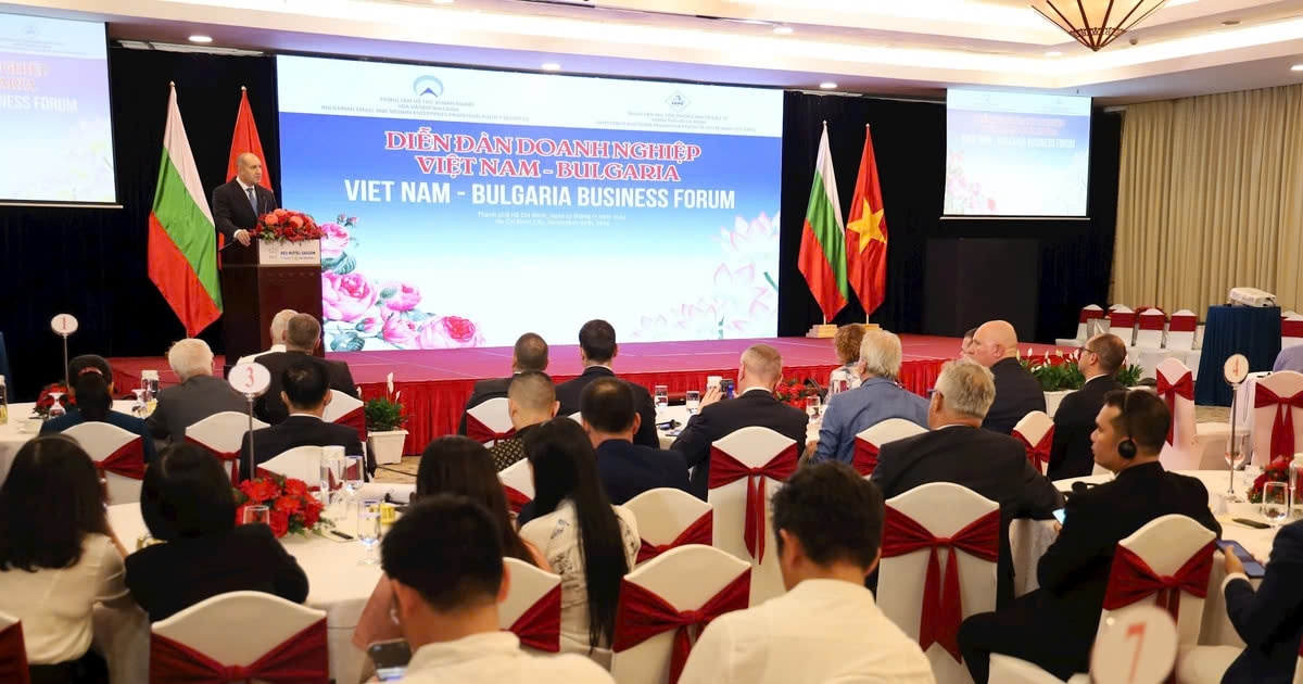In Ho Chi Minh City, President Radev participates in the Vietnam-Bulgaria Business Forum and leaves for Sofia in the evening, concluding his official visit to Vietnam.