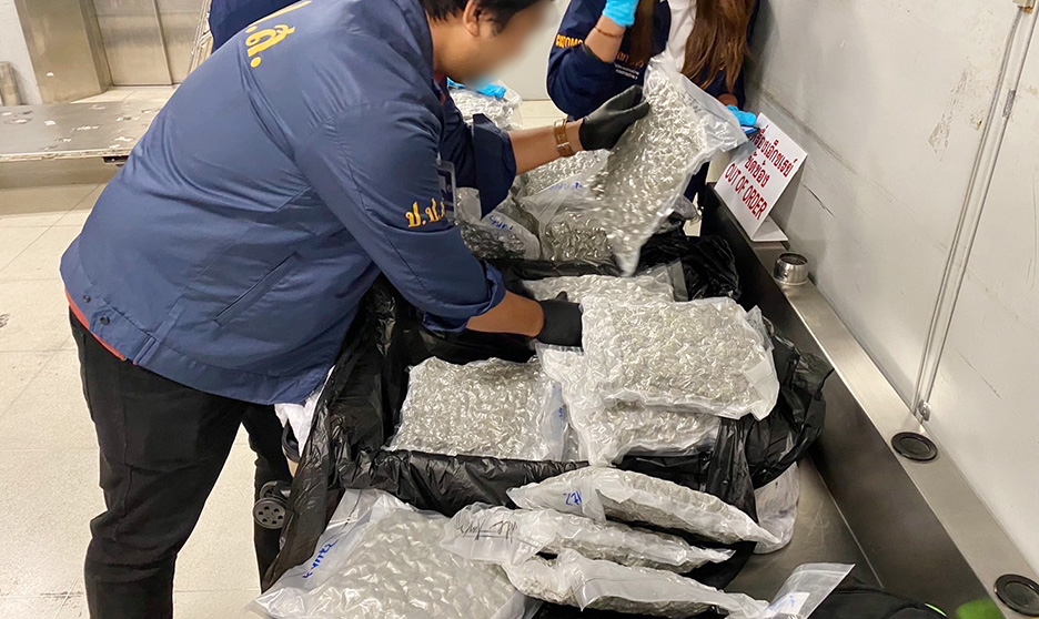 Lực lượng đặc nhiệm sân bay Thái Lan (AITF) đã thu giữ 89 kg cần sa trên đường tới châu Âu trong ngày 1/11 và 2/11. (Ảnh: Khaosod)