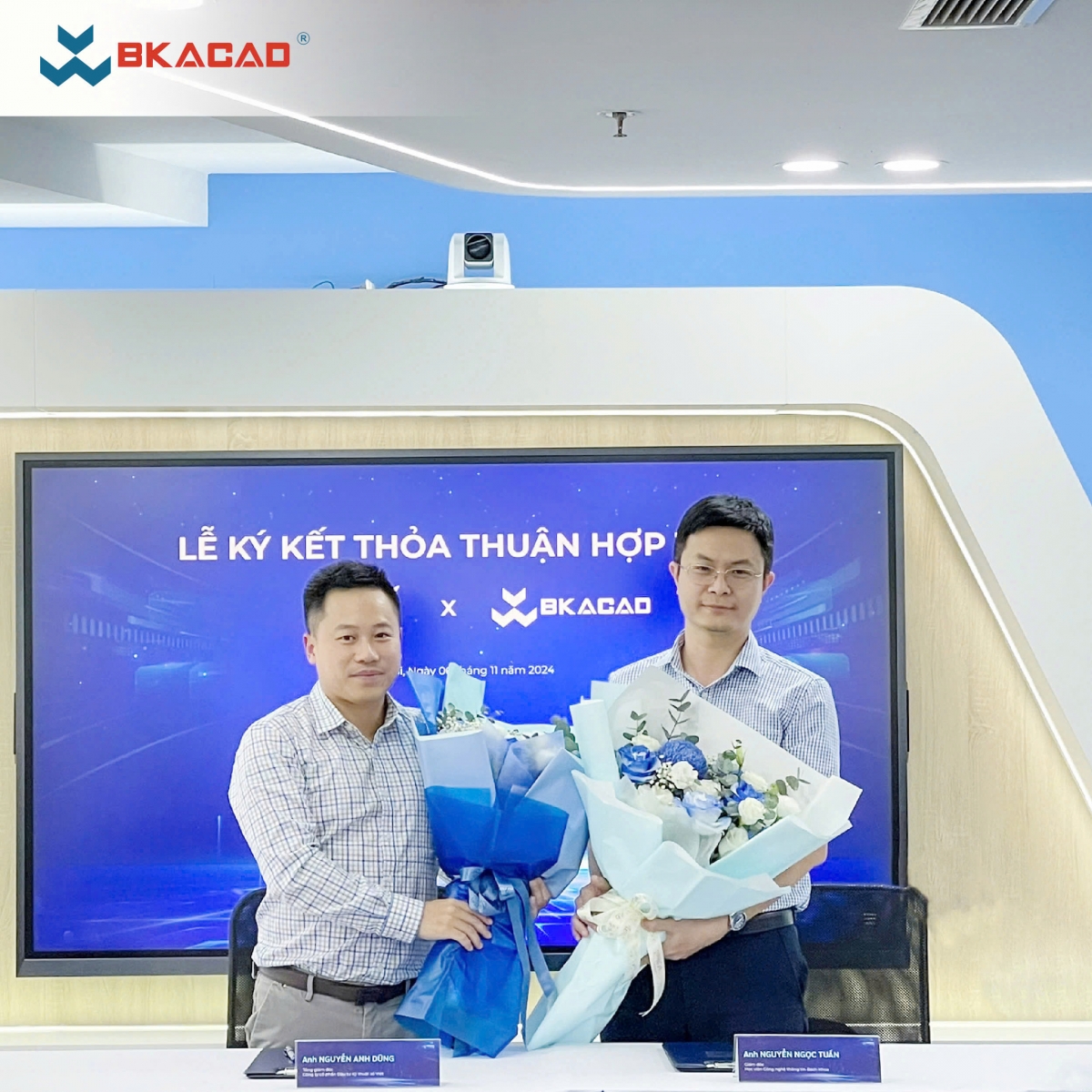 Lãnh đạo hai đơn vị trong buổi ký kết