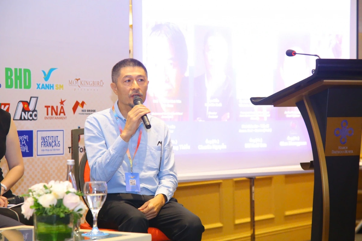 Đạo diễn Charlie Nguyễn