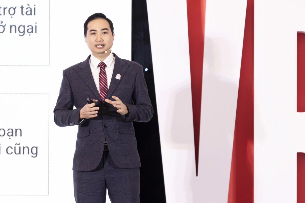 Ông Đinh Minh Tuấn - Giám đốc khu vực miền Nam của nền tảng công nghệ Batdongsan.com.vn phát biểu.