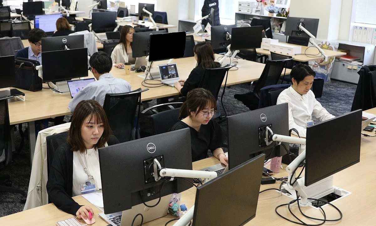 Người lao động Nhật Bản. Ảnh: The Japan Times