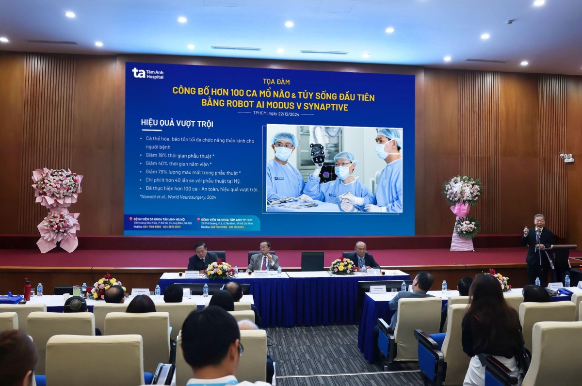 Tọa đàm công bố hơn 100 ca mổ u não, u tủy sống, đột quỵ xuất huyết não đầu tiên thành công tại Bệnh viện Đa khoa Tâm Anh TP.HCM