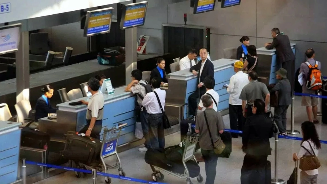 Đề xuất tạm hoãn xuất cảnh với cá nhân nợ thuế từ 10 triệu đồng - Ảnh: Báo Công Thương