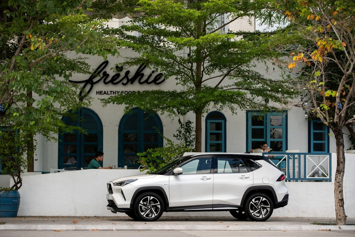 Yaris Cross đang được áp dụng ưu đãi cực kỳ hấp dẫn khi mua xe trong tháng 12 này.