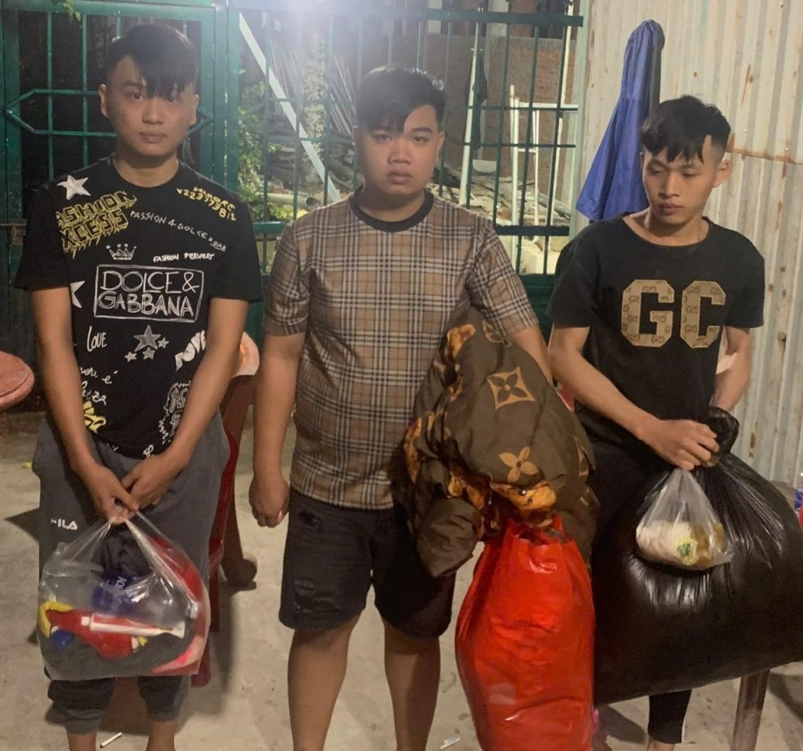 3 trong số 4 đối tượng bị khởi tố.