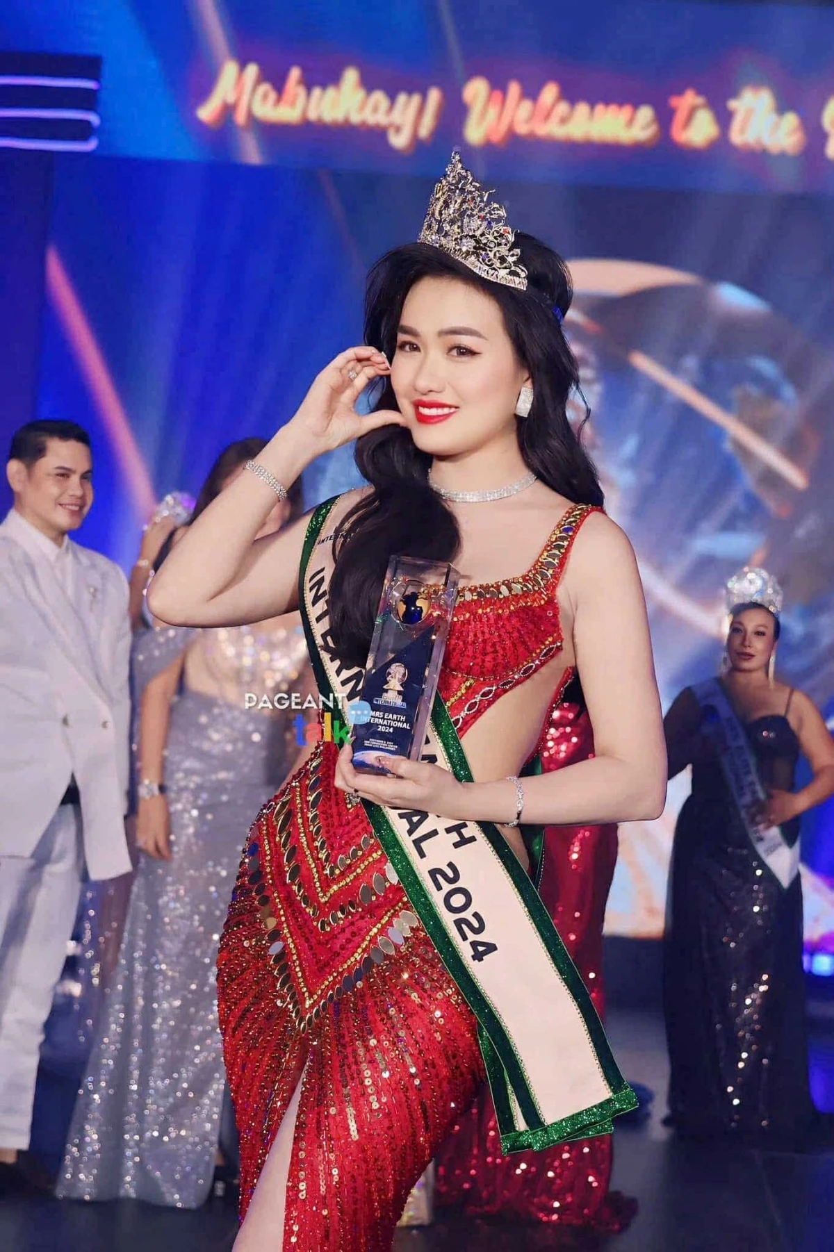 Vũ Thị Hoa và con đường đến ngôi vị Hoa hậu tại Mrs Earth International 2024