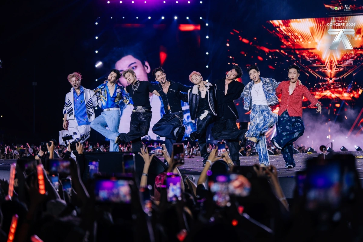Concert Anh trai "say hi" tại TP.HCM