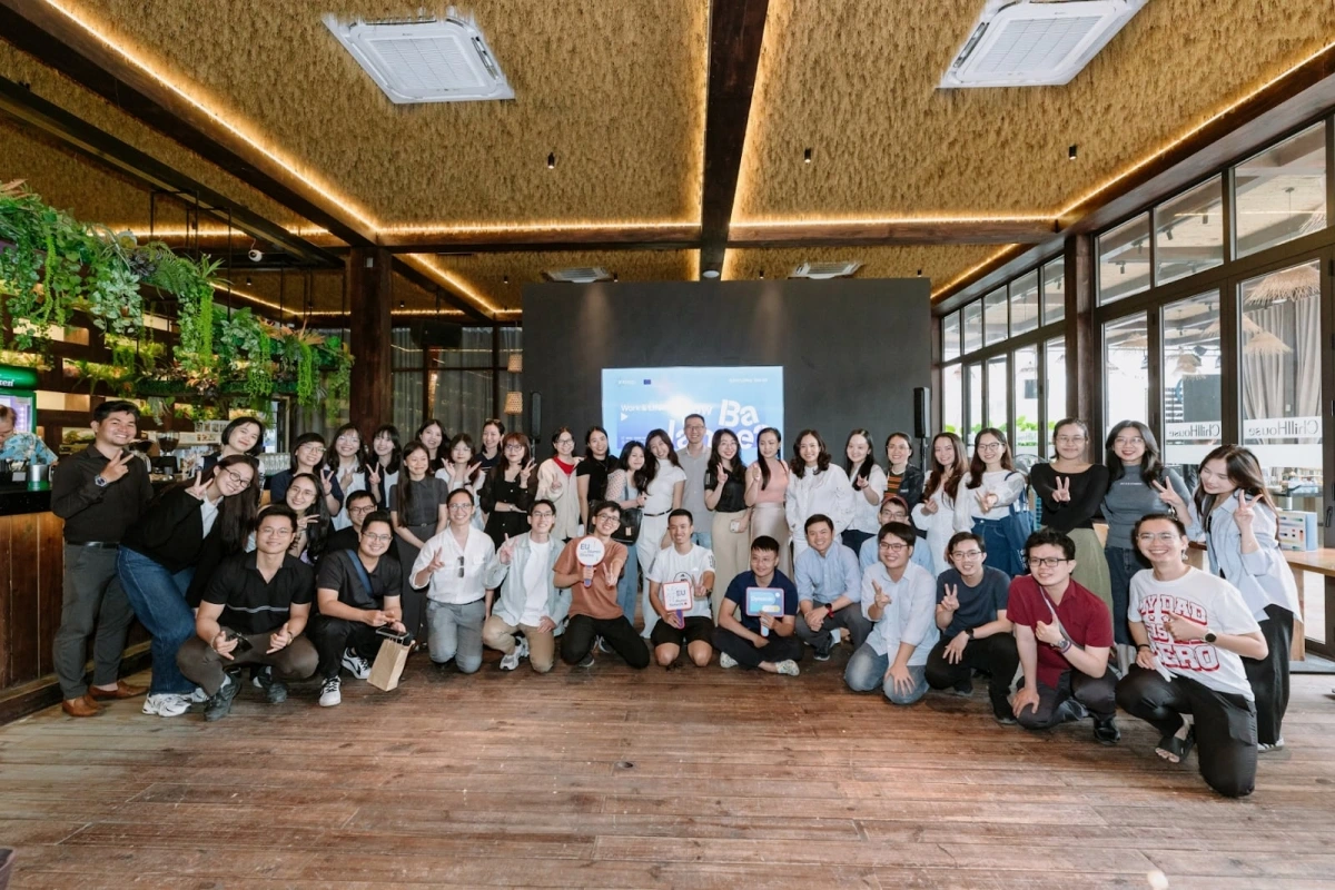 Sự kiện Coffee Talk chủ đề "Work-life: How to balance”
