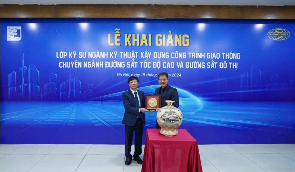 Sự hợp tác giữa doanh nghiệp giao thông và Trường Đại học Xây dựng trong đào tạo kỹ sư đường sắt tốc độ cao.