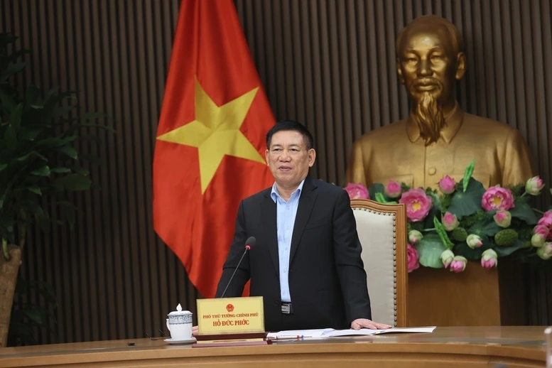 Phó Thủ tướng Hồ Đức Phớc phát biểu tại buổi làm việc với Bộ Tài chính ngày 11/12. Ảnh VGP/Trần Mạnh