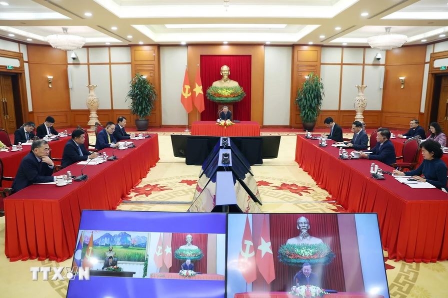 Tổng Bí thư Tô Lâm điện đàm với Tổng Bí thư, Chủ tịch nước Lào Thongloun Sisoulith. Ảnh: Thống Nhất/TTXVN