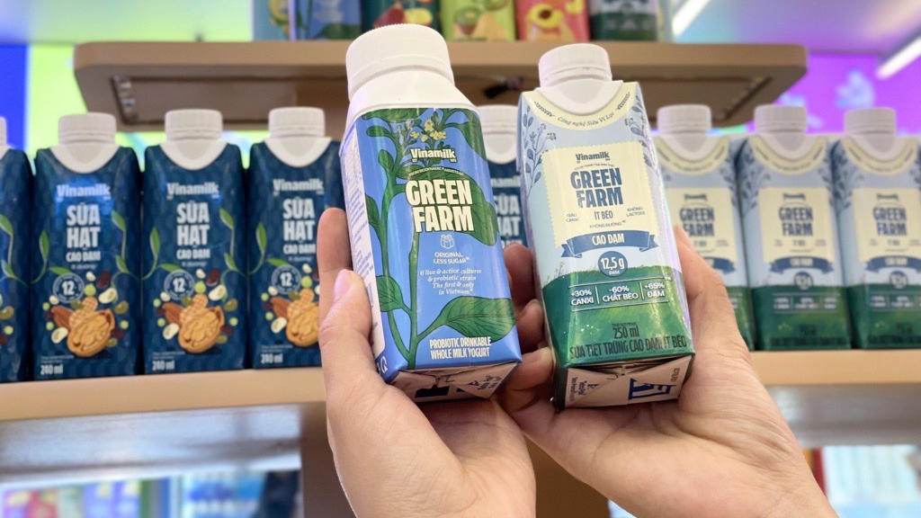 Các sản phẩm mới của Vinamilk khoác “áo mới” rực rỡ sắc màu cùng công nghệ bao bì tiên tiến, kiểu dáng trẻ trung, hiện đại như Prisma và Tetra Top