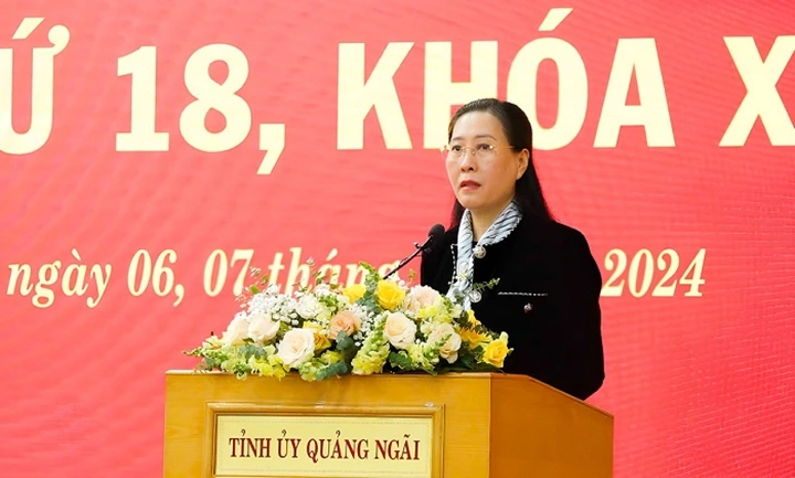Bà Bùi Thị Quỳnh Vân, Bí thư Tỉnh ủy Quảng Ngãi phát biểu khai mạc Hội nghị