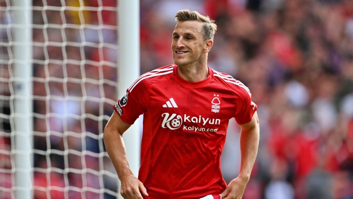 6. Tiền đạo Chris Wood (Nottingham) - 11 bàn thắng