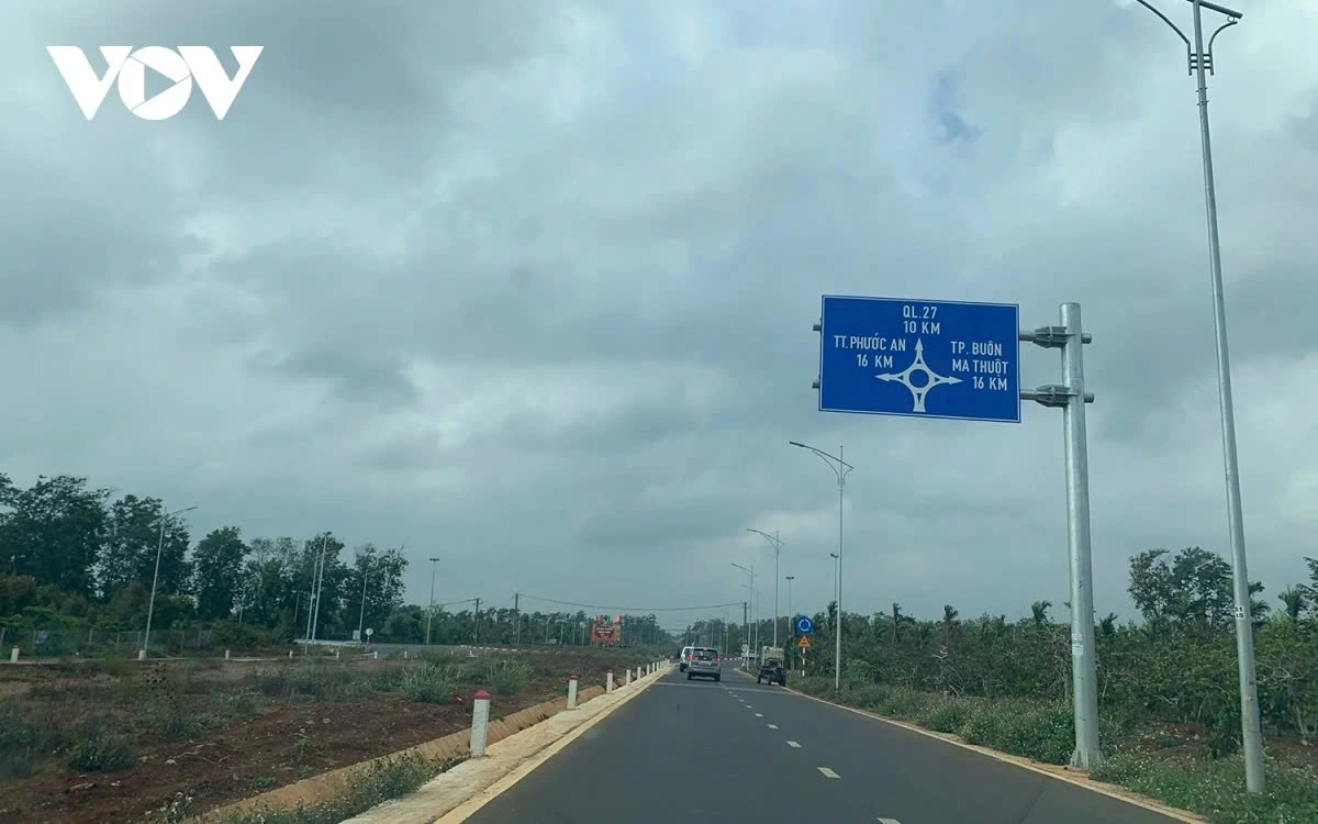 Bộ GTVT vừa đưa ra cảnh báo đỏ nhà thầu xây dựng đoạn tránh phía Đông TP. Buôn Ma Thuột.