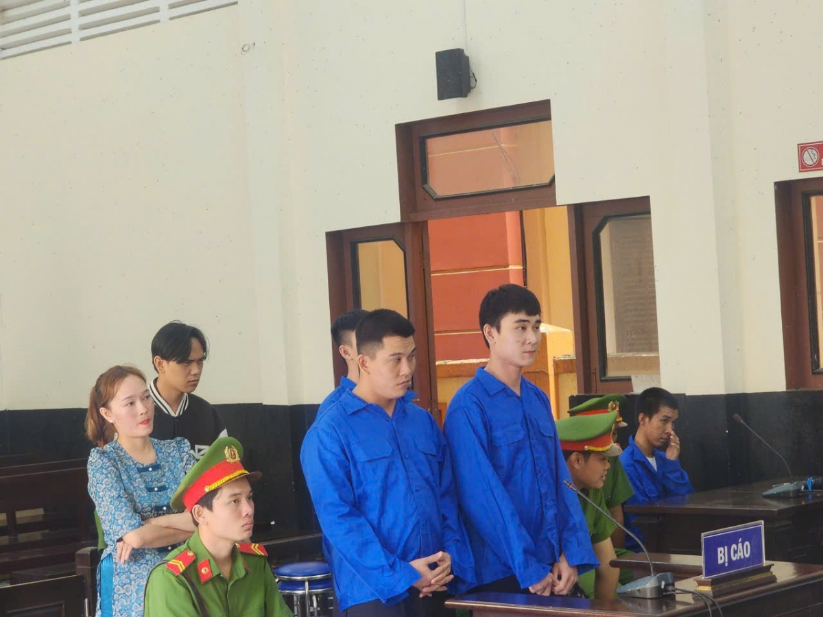 Các bị cáo tại phiên xét xử