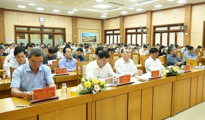 Các đại biểu dự Hội nghị