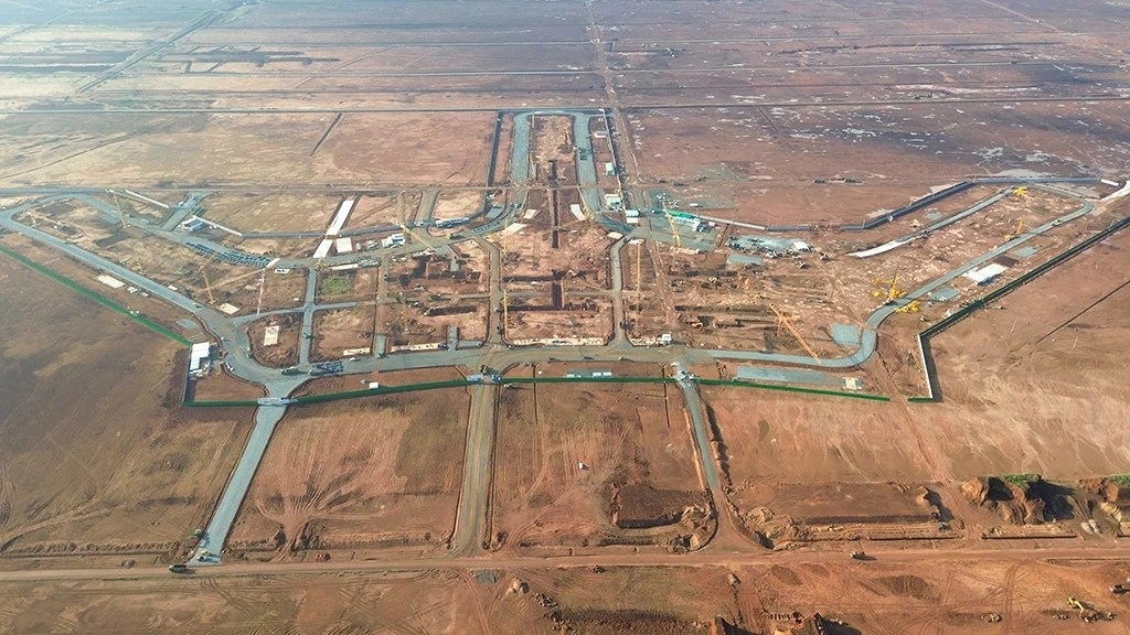 sân bay Long Thành với biểu tượng hoa sen dần lộ diện. (Ảnh: Lê Lâm/Thanh niên)