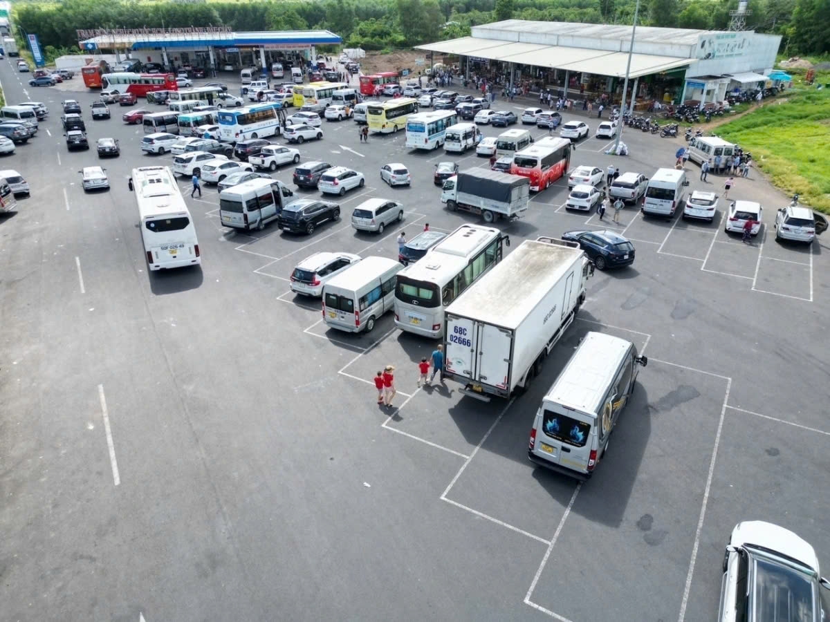 Trạm dừng nghỉ trên tuyến cao tốc Bắc-Nam phía Đông đoạn qua Đồng Nai.