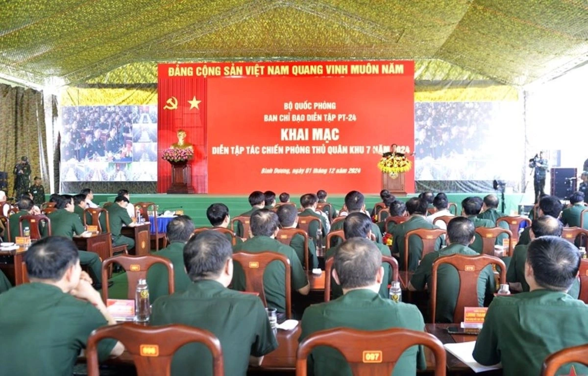 Khai mạc diễn tập tác chiến phòng thủ Quân khu 7 (ảnh: T.C)