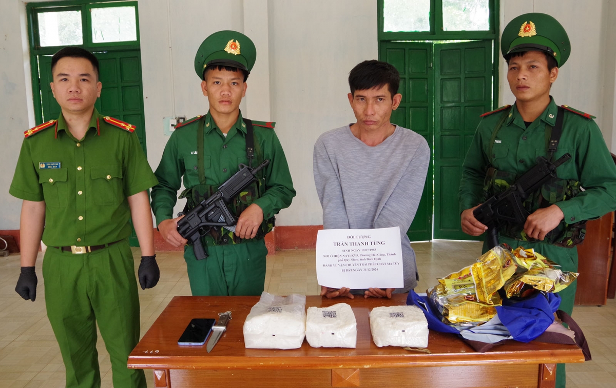 Trần Thanh Tùng bị bắt giữ cùng tang vật