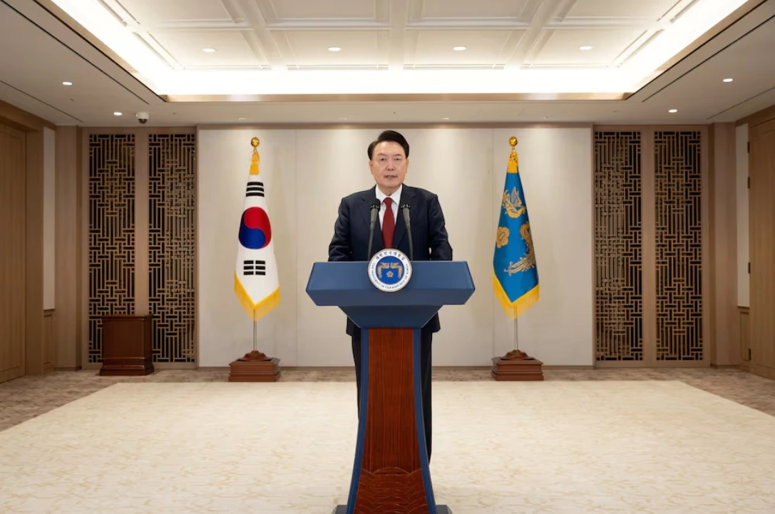 Tổng thống Hàn Quốc Yoon Suk-yeol phát biểu trước toàn quốc tại Văn phòng Tổng thống ở Seoul, Hàn Quốc, ngày 12/12/2024. Ảnh: Văn phòng Tổng thống
