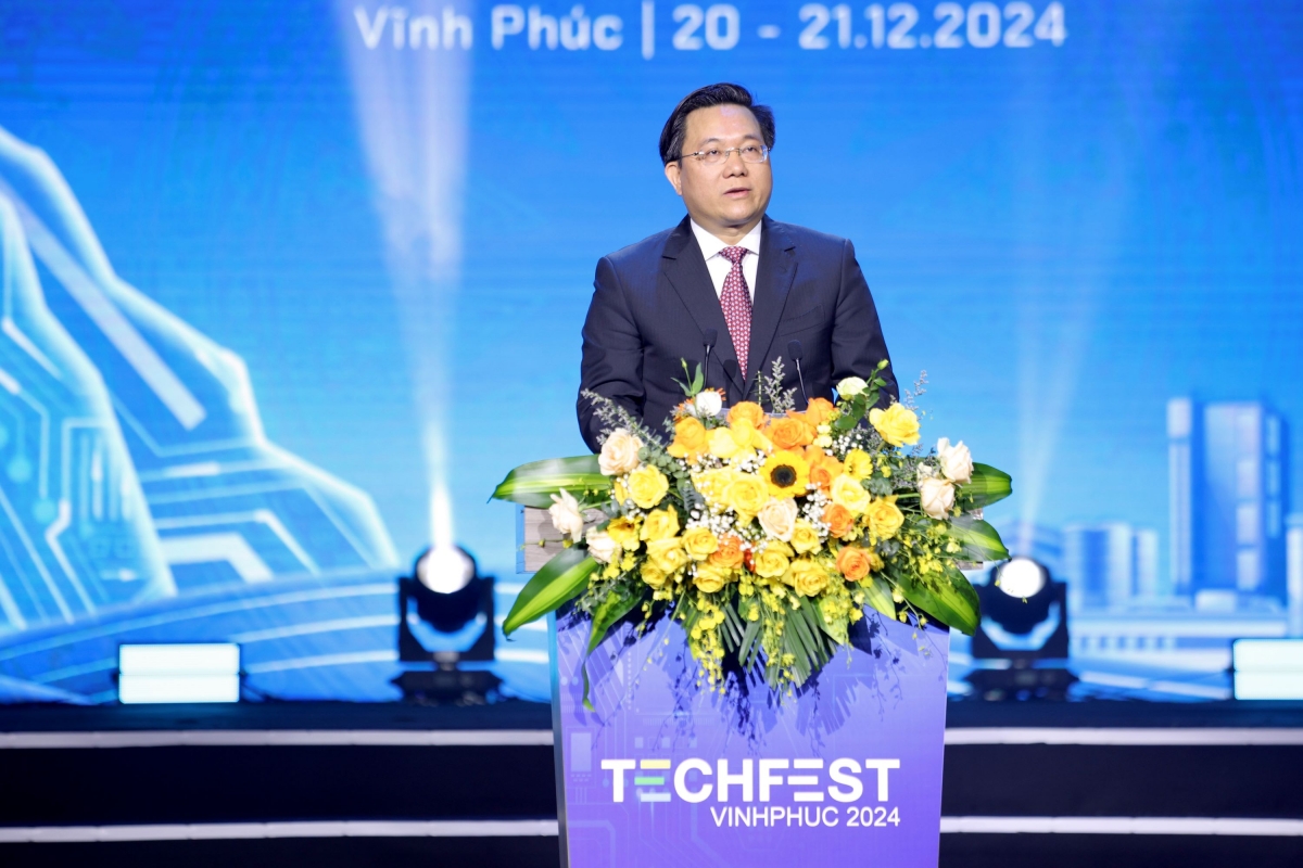 Ông Trần Duy Đông, Chủ tịch UBND tỉnh Vĩnh Phúc