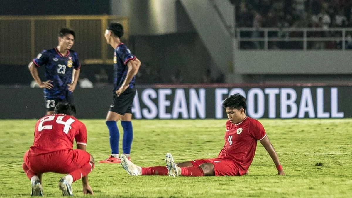 Indonesia tụt hạng trên bảng xếp hạng FIFA sau trận hòa Lào (Ảnh: CNN Indonesia).
