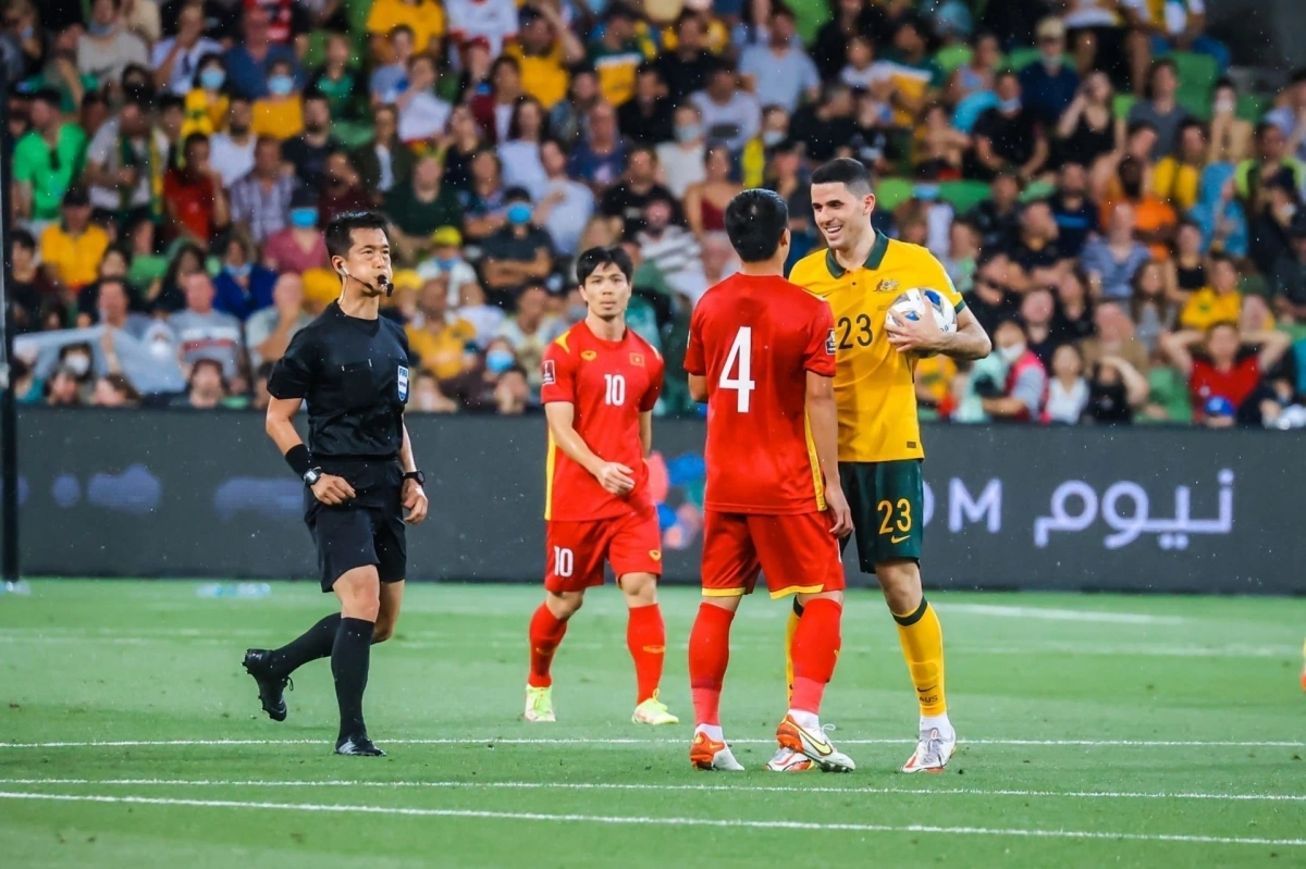 Trọng tài Ko Hyung Jin điều khiển trận ĐT Việt Nam gặp ĐT Australia ở vòng loại ba World Cup 2022.
(Ảnh: Getty). 