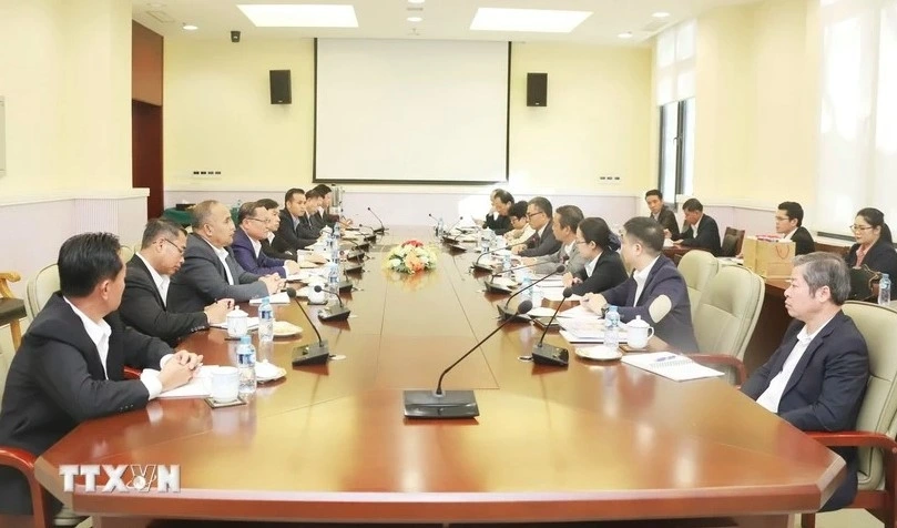 At the working session with the delegation of the Lao People's Revolutionary Party (LPRP) Central Committee Office.