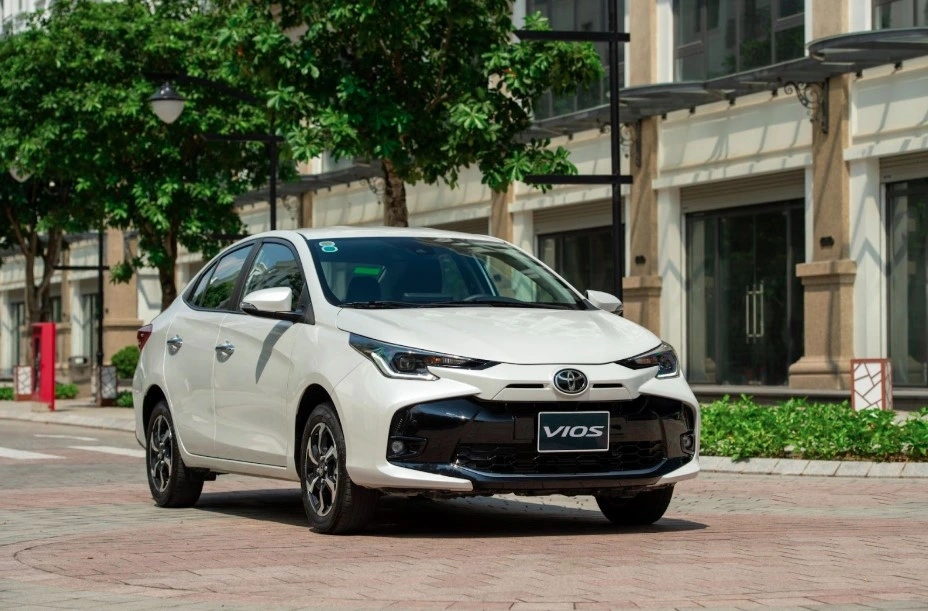 Toyota là hãng công bố doanh số đầu tiên trên thị trường hàng tháng