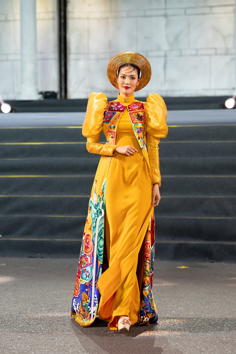 Siêu mẫu Lan Khuê