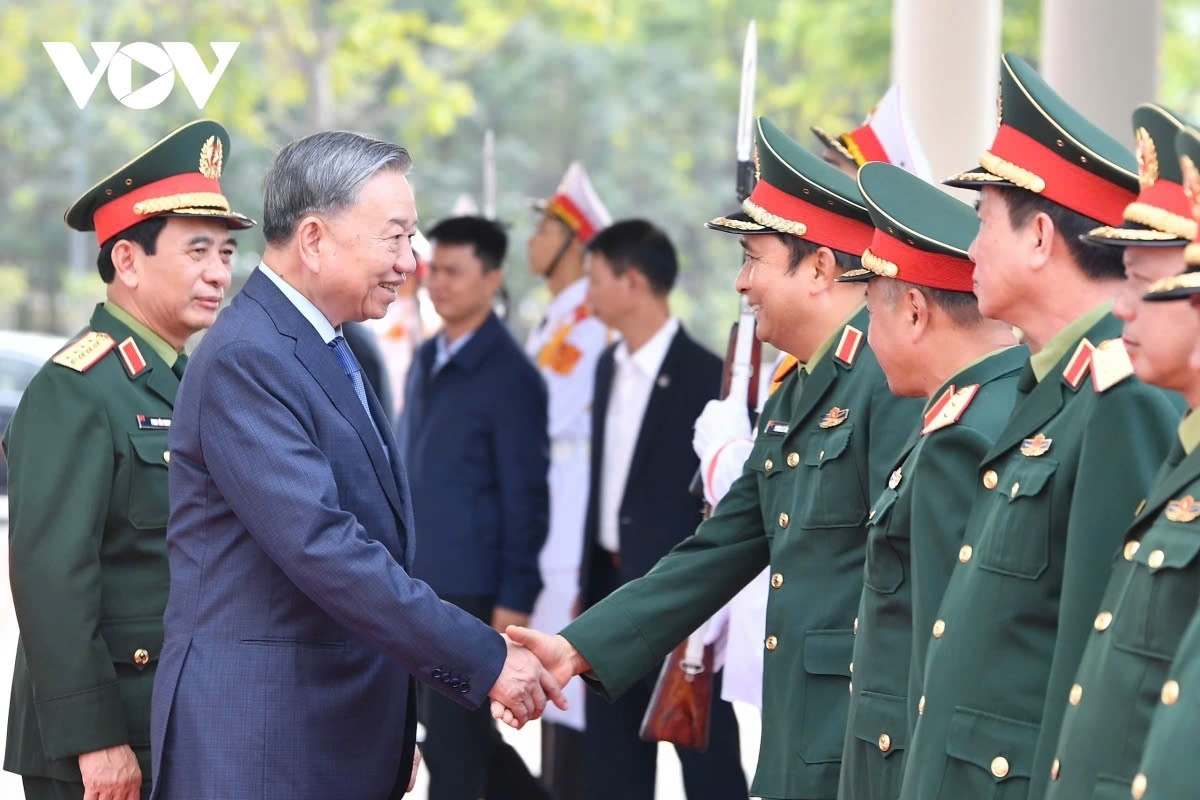 Tổng Bí thư Tô Lâm đến thăm và làm việc tại Bảo tàng Lịch sử Quân sự Việt Nam ngày 3/12/2024