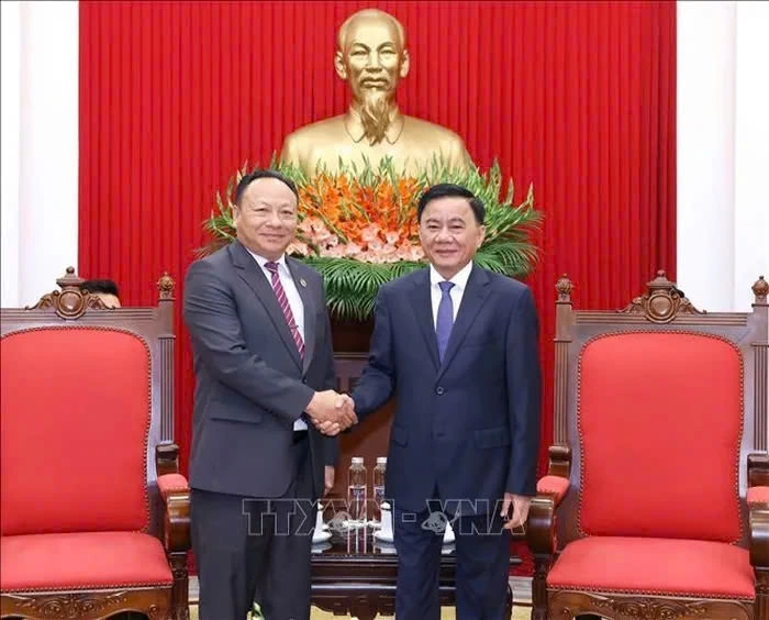 Thường trực Ban Bí thư Trần Cẩm Tú tiếp Bí thư Trung ương Đoàn Thanh niên NDCM Lào Monexay Laomoaxong. (Ảnh: TTXVN)