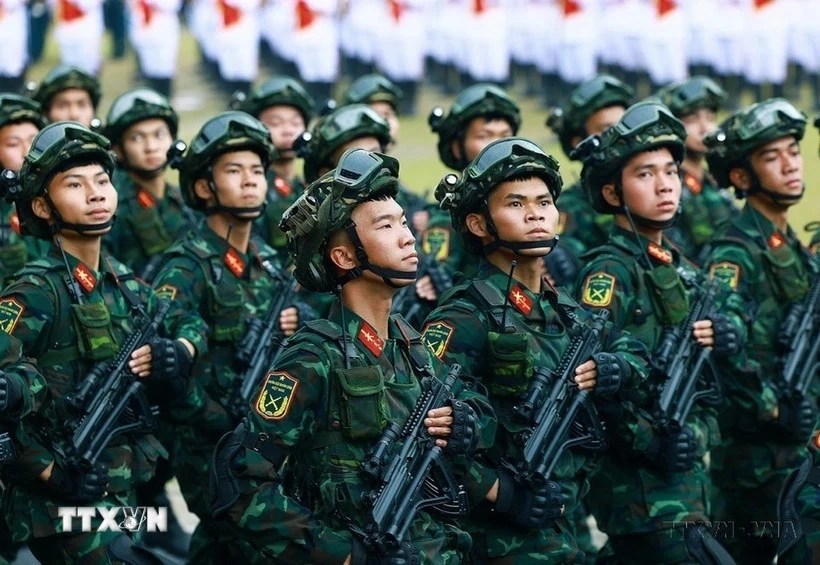 Khối chiến sỹ Đặc nhiệm Quân đội nhân dân Việt Nam diễu binh tại Lễ mit tinh, diễu binh, diễu hành kỷ niệm 70 năm Chiến thắng lịch sử Điện Biên Phủ (7/5/1954-7/5/2024). (Ảnh: Dương Giang/TTXVN)