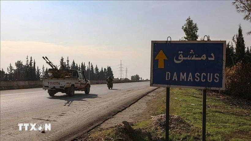 Tuyến đường dẫn tới thủ đô Damascus của Syria. (Ảnh: AA/TTXVN)