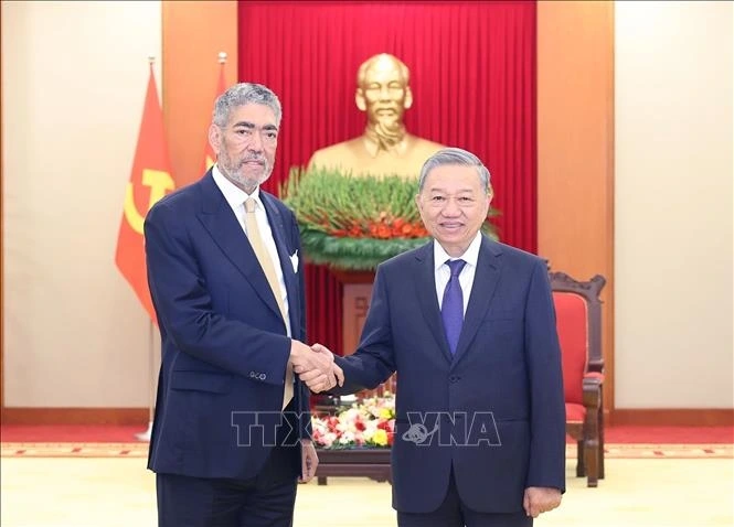 Tổng Bí thư Tô Lâm đã tiếp thân mật đồng chí Miguel Mejia, Tổng Bí thư Đảng Phong trào Cánh tả Thống nhất (MIU), Bộ trưởng Bộ Chính sách Hội nhập Khu vực của Cộng hòa Dominicana (Ảnh: TTXVN)