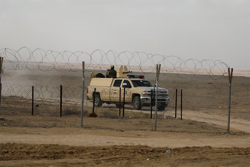 Xe quân sự Iraq tuần tra khu vực biên giới với Syria, năm 2022. Ảnh: Reuters
