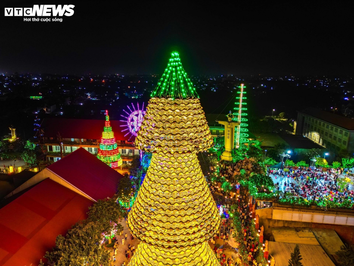 This marks the seventh year that the church has made such a unique Christmas tree.