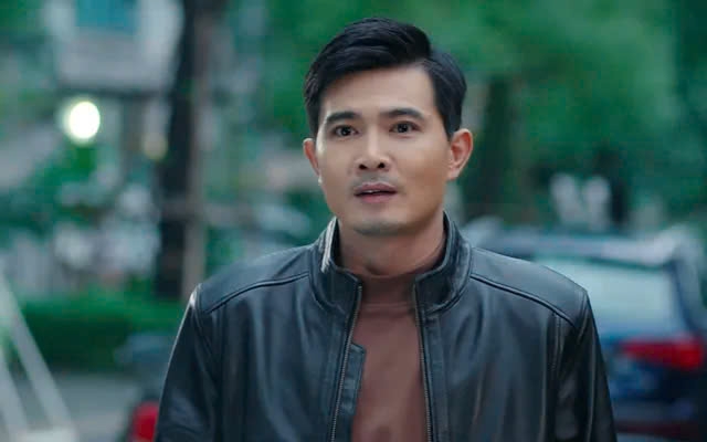 Quang Sự vai Nghĩa phim "Trạm cứu hộ trái tim". Vai Nghĩa trong "Trạm cứu hộ trái tim" do diễn viên Quang Sự đảm nhận gây tranh cãi về tính cách, hành xử mất nhân tính. Chia sẻ về vai diễn trong bộ phim này, Quang Sự nói từ trước đến giờ, anh luôn rất thích những dạng vai có tâm lý phức tạp.